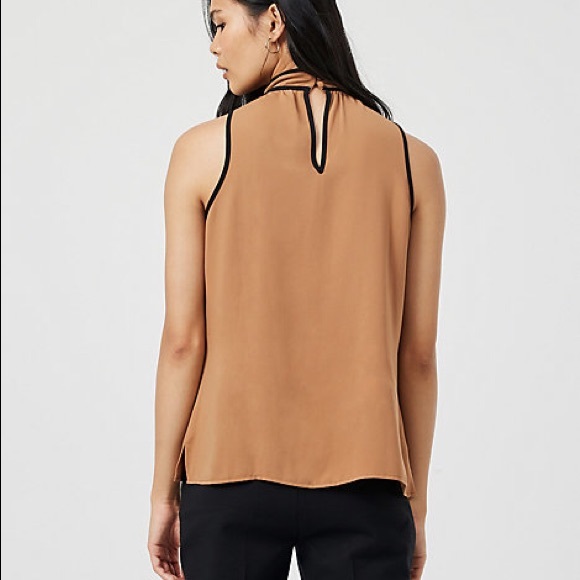 Mock neck blouse - Picture 2 of 6